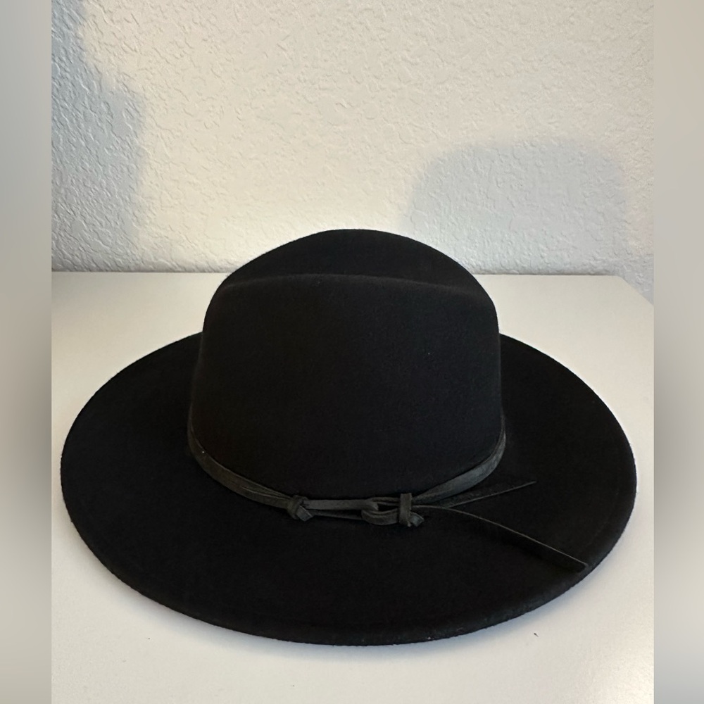 Black Wyeth Wide Brim Hat